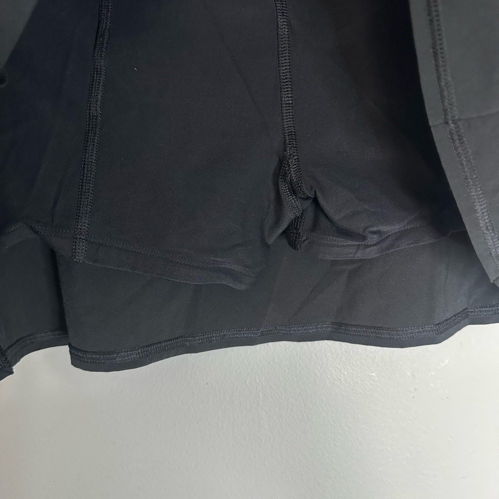lululemon athletica Black Mini Skirt 8 Tall - Picture 5 of 7